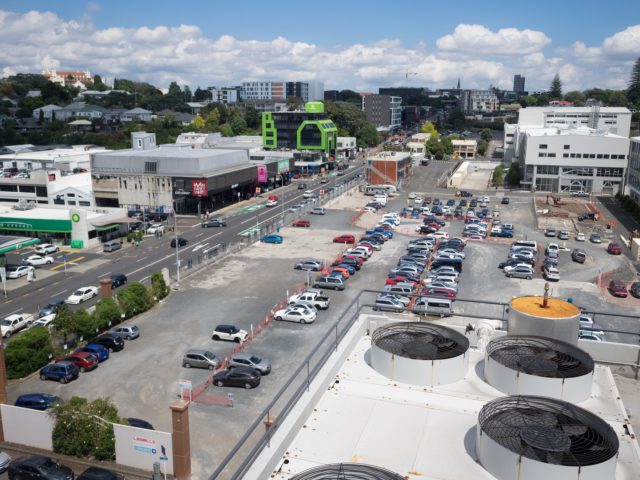 Newmarket Parked Cars & Traffic