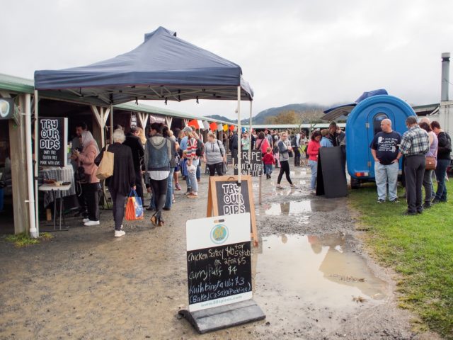 Rainy Day at Clevedon Farmers Market - Papakura