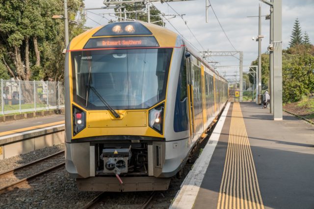 Middlemore Hospital Train Station Mangere East Train Arriving