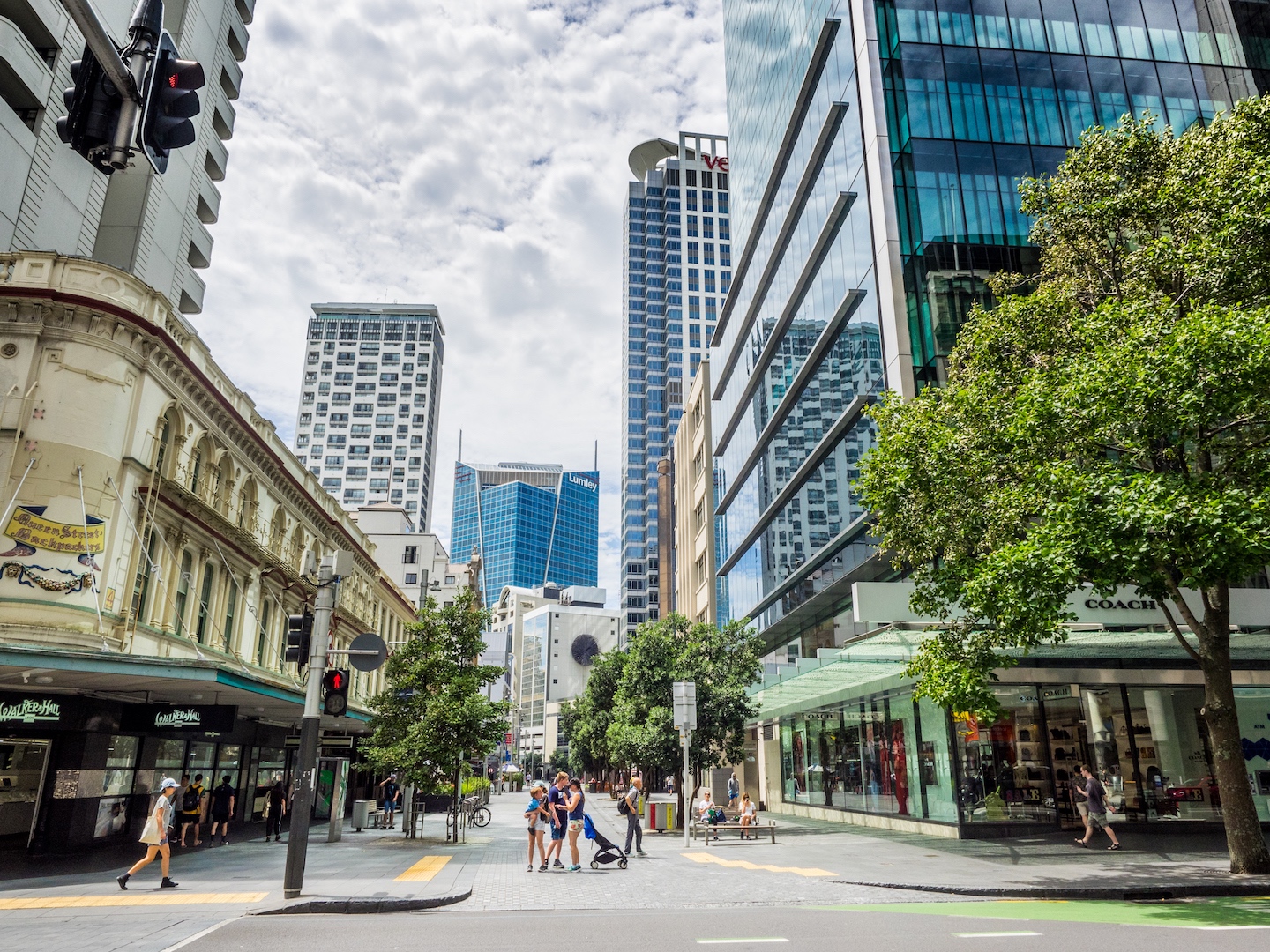 Queen Street Shopping Day - Street Photography Auckland